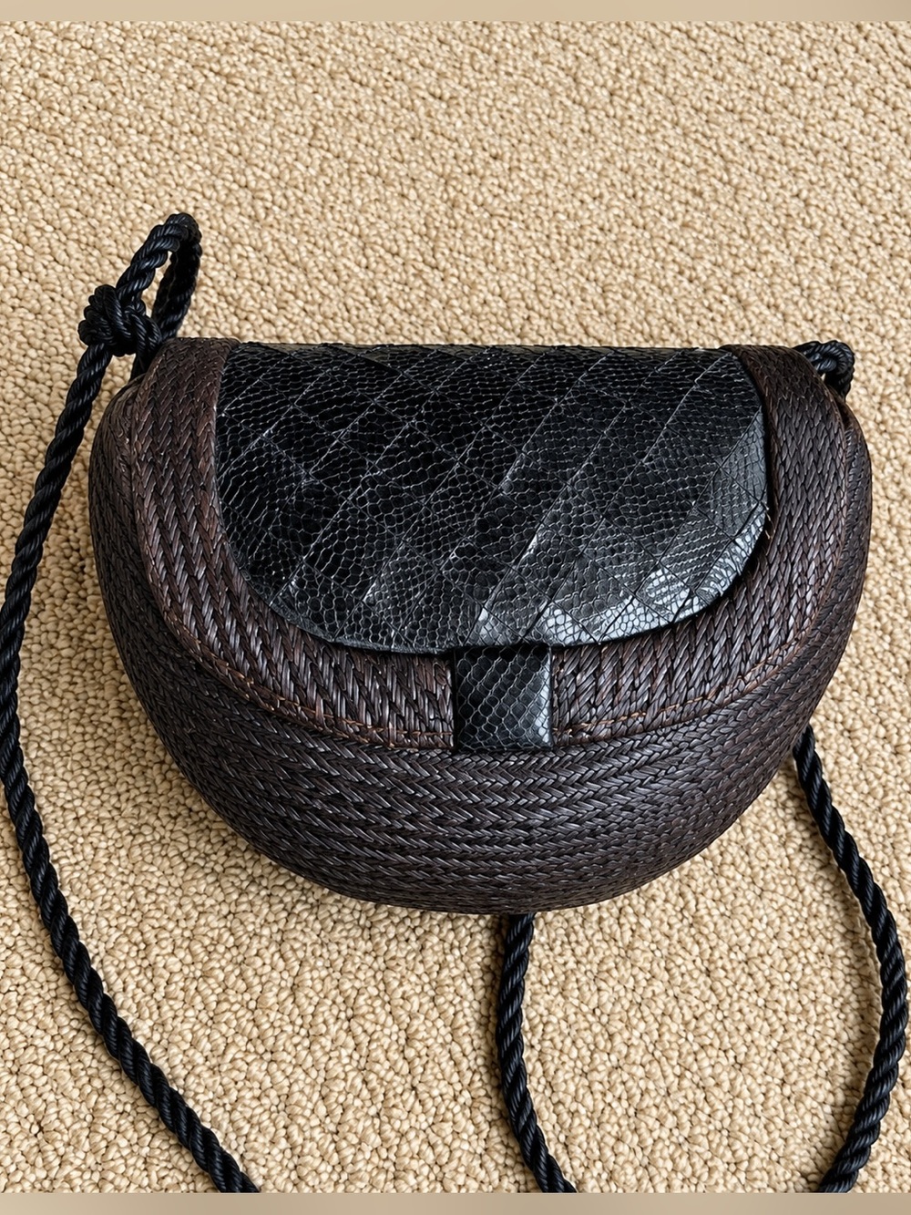 Woven Black and Brown purse vintage
